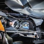 Schade aan een jonge auto: repareren, onderdelen vervangen of afscheid nemen?
